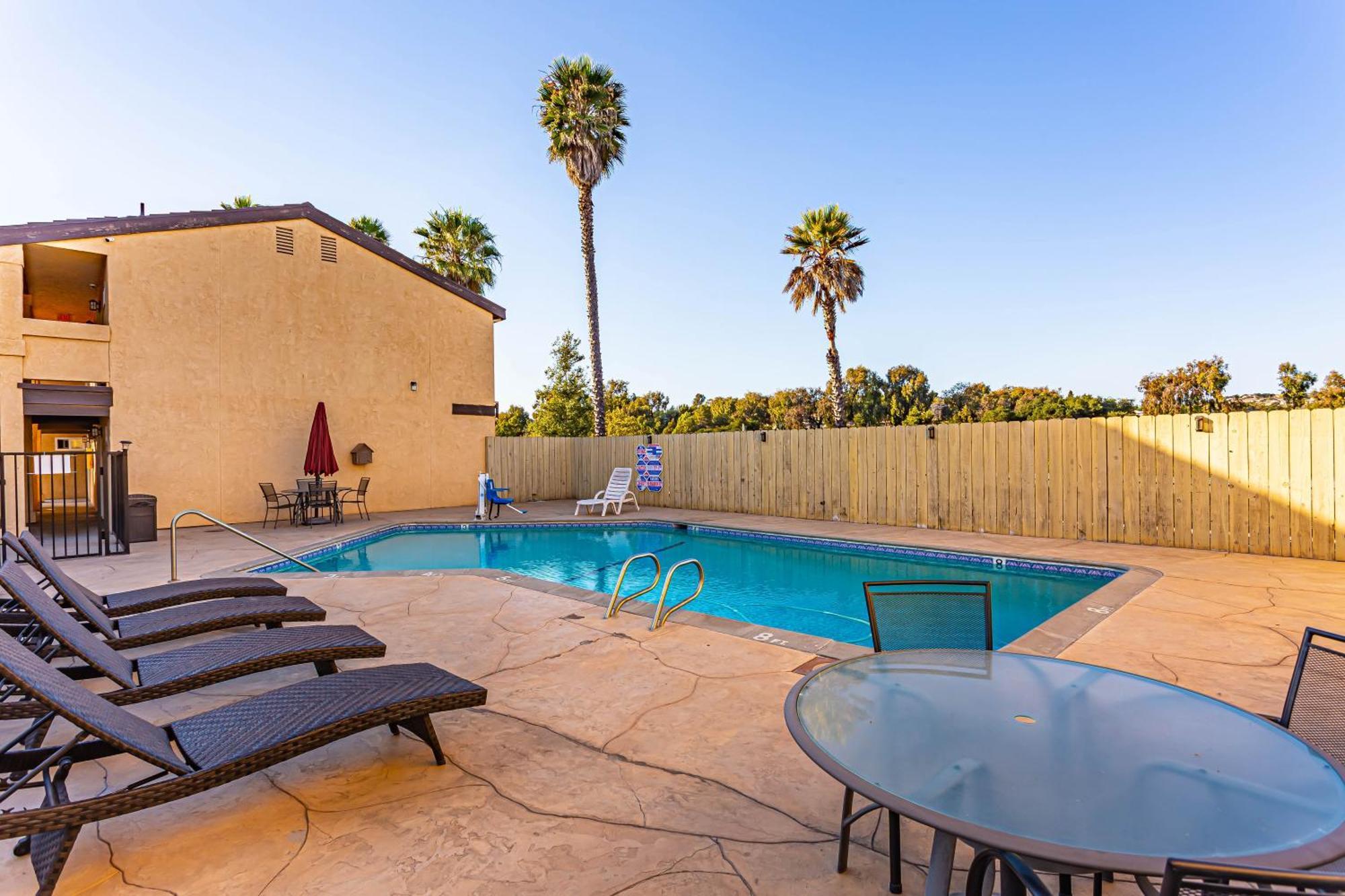 Aloha Inn Arroyo Grande Eksteriør bilde
